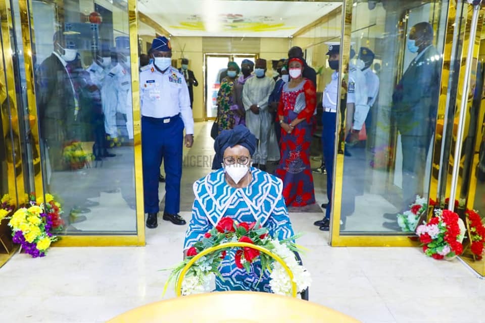 MINISTER OF WOMEN AFFAIRS DAME PAULINE TALLEN PAYS CONDOLENCE VISIT TO NAF, COMMISERATES WITH CAS
